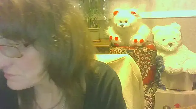 Snapshot of Manulyonok51 chatting on January 5, 2025, 12:42 am Manulyonok51 online show from January 5, 2025, 12:42 am