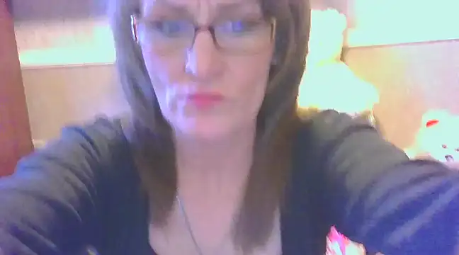 Snapshot of Manulyonok51 chatting on February 28, 2025, 6:21 am Manulyonok51 online show from February 28, 2025, 6:21 am