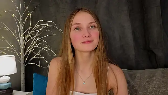 MonaEldon online show from December 4, 2024, 5:05 am