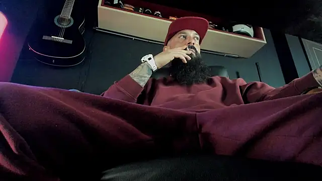 Snapshot of axxelrich_ chatting on March 14, 2025, 5:16 am axxelrich online show from March 14, 2025, 5:16 am