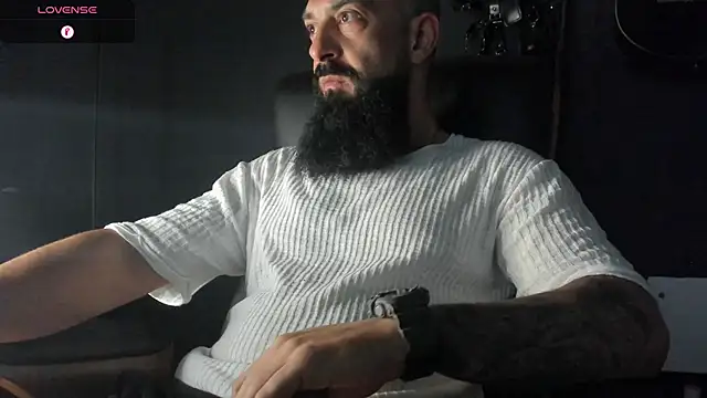 Snapshot of axxelrich_ chatting on September 17, 2025, 4:58 am axxelrich online show from September 17, 2025, 4:58 am