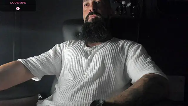 Snapshot of axxelrich_ chatting on September 17, 2025, 5:47 pm axxelrich online show from September 17, 2025, 5:47 pm