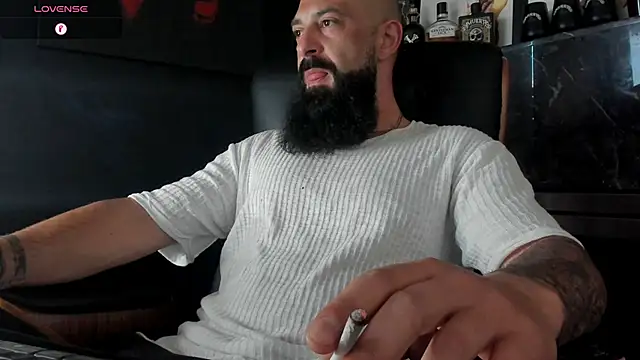 Snapshot of axxelrich_ chatting on September 20, 2025, 5:19 am axxelrich online show from September 20, 2025, 5:19 am