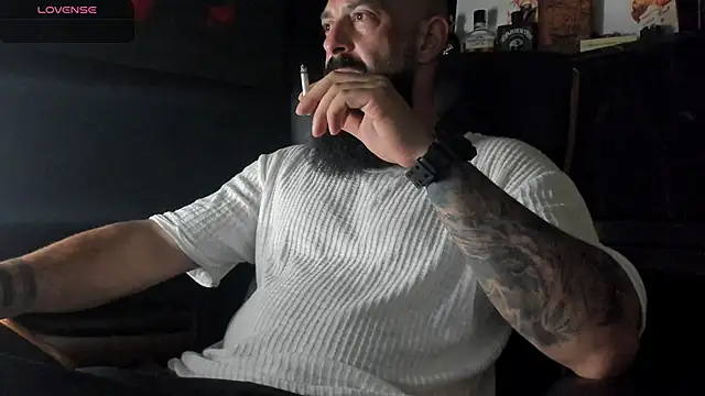 Snapshot of axxelrich_ chatting on September 20, 2025, 9:05 pm axxelrich online show from September 20, 2025, 9:05 pm