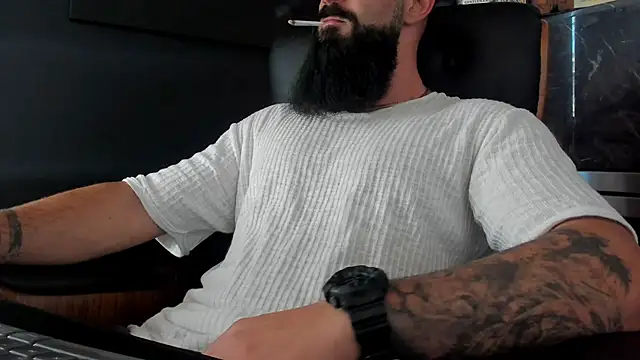 Snapshot of axxelrich_ chatting on September 21, 2025, 9:11 am axxelrich online show from September 21, 2025, 9:11 am