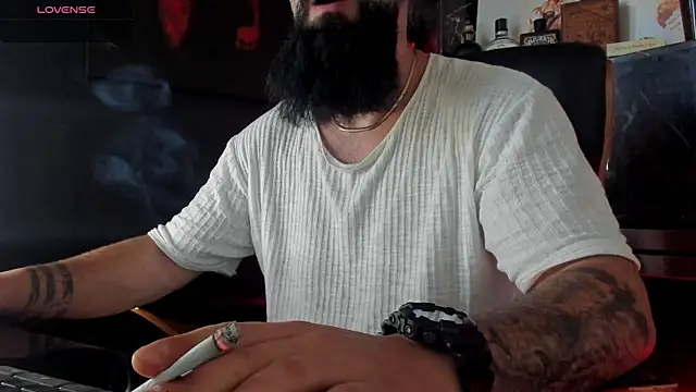 Snapshot of axxelrich_ chatting on September 22, 2025, 6:48 am axxelrich online show from September 22, 2025, 6:48 am