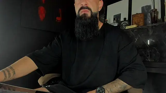 Snapshot of axxelrich_ chatting on October 20, 2025, 3:40 am axxelrich online show from October 20, 2025, 3:40 am