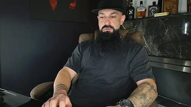 Snapshot of axxelrich_ chatting on November 10, 2025, 5:06 am axxelrich online show from November 10, 2025, 5:06 am