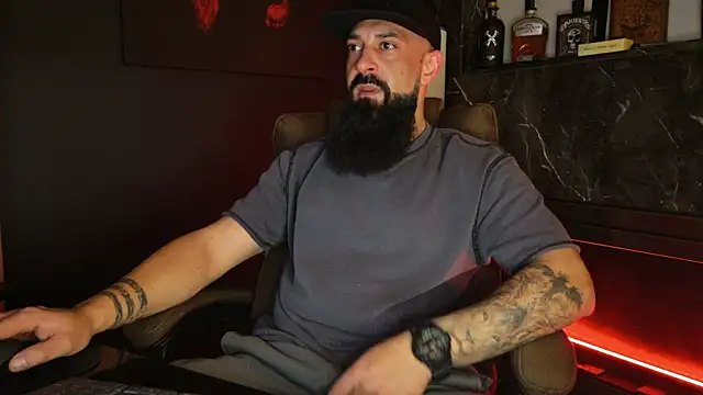 Snapshot of axxelrich_ chatting on November 24, 2025, 4:56 am axxelrich online show from November 24, 2025, 4:56 am