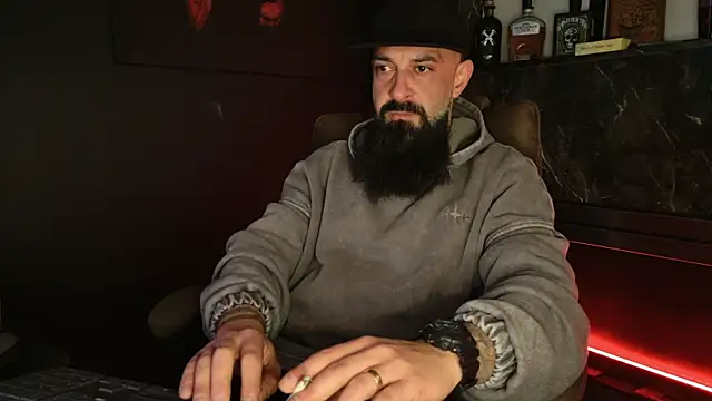 Snapshot of axxelrich_ chatting on December 2, 2025, 5:46 am axxelrich online show from December 2, 2025, 5:46 am