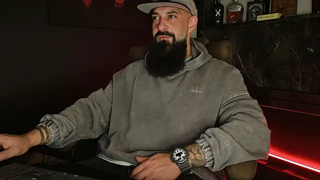 Snapshot of axxelrich_ chatting on December 5, 2025, 5:05 am axxelrich online show from December 5, 2025, 5:05 am