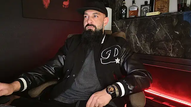 Snapshot of axxelrich_ chatting on December 14, 2025, 6:08 am axxelrich online show from December 14, 2025, 6:08 am