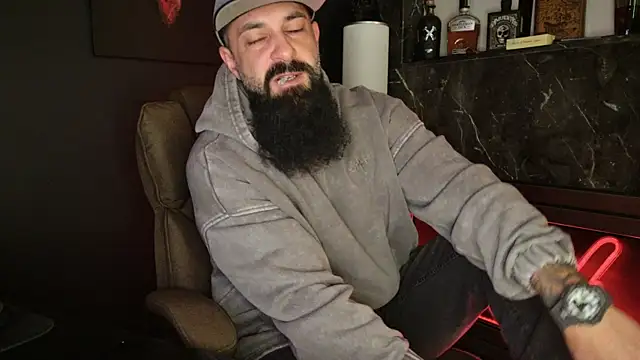 Snapshot of axxelrich_ chatting on December 16, 2025, 4:50 am axxelrich online show from December 16, 2025, 4:50 am