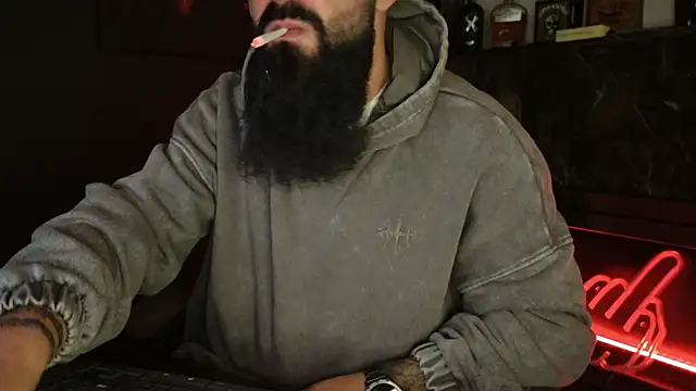 Snapshot of axxelrich_ chatting on December 19, 2025, 4:52 am axxelrich online show from December 19, 2025, 4:52 am