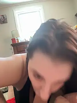 Snapshot of menaceswife chatting on December 6, 2024, 4:28 pm menaceswife online show from December 6, 2024, 4:28 pm