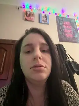 Snapshot of menaceswife chatting on December 24, 2024, 1:27 am menaceswife online show from December 24, 2024, 1:27 am