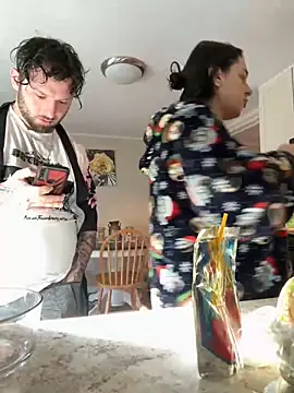 Snapshot of menaceswife chatting on January 17, 2025, 7:16 pm menaceswife online show from January 17, 2025, 7:16 pm