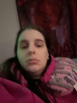 Snapshot of menaceswife chatting on February 3, 2025, 1:30 am menaceswife online show from February 3, 2025, 1:30 am