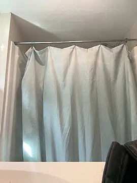 Snapshot of menaceswife chatting on September 27, 2025, 2:22 pm menaceswife online show from September 27, 2025, 2:22 pm