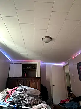 Snapshot of menaceswife chatting on October 2, 2025, 7:32 pm menaceswife online show from October 2, 2025, 7:32 pm