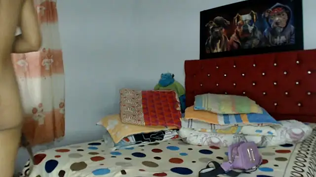 dirtycouplehot2 online show from March 6, 2025, 12:10 am