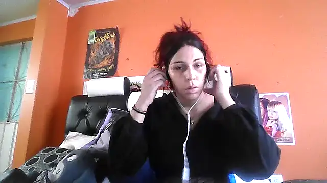 aishadraven online show from March 25, 2026, 9:32 pm