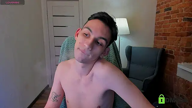 Ul Tima online show from December 18, 2024, 8:25 pm