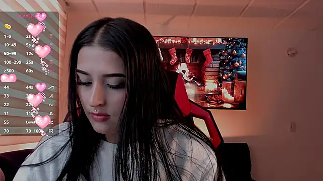 Charlotte greys online show from November 12, 2025, 2:06 pm