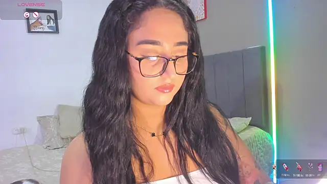 curvy jhacky online show from September 30, 2025, 1:54 am