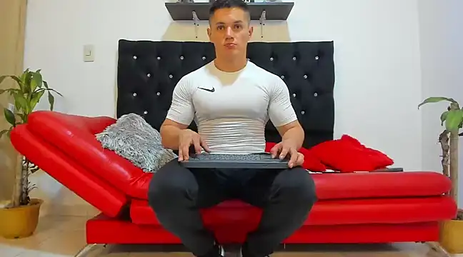 Snapshot of julian_wallace chatting on February 12, 2025, 8:50 pm julian wallace online show from February 12, 2025, 8:50 pm