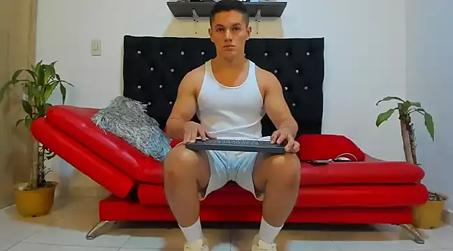 Snapshot of julian_wallace chatting on February 17, 2025, 2:48 pm julian wallace online show from February 17, 2025, 2:48 pm