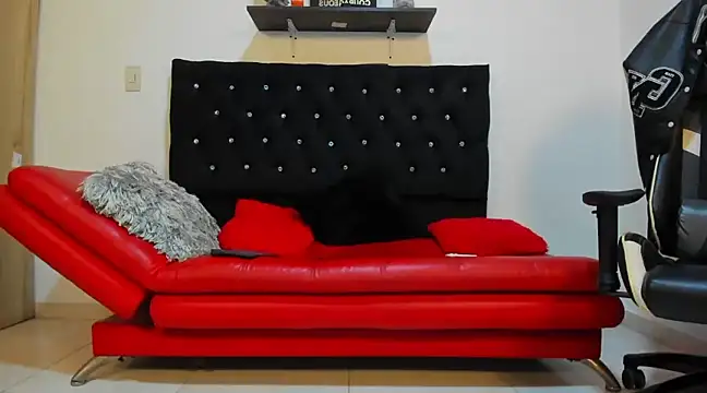 Snapshot of julian_wallace chatting on February 22, 2025, 3:36 pm julian wallace online show from February 22, 2025, 3:36 pm