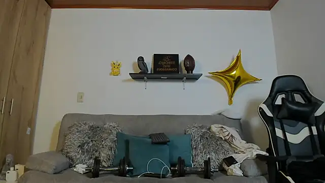 Snapshot of julian_wallace chatting on September 23, 2025, 4:10 pm julian wallace online show from September 23, 2025, 4:10 pm