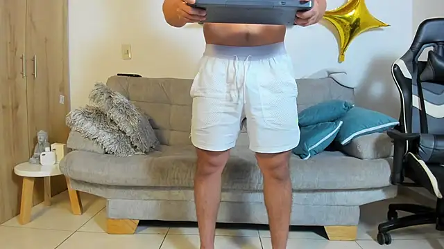 Snapshot of julian_wallace chatting on September 24, 2025, 2:31 pm julian wallace online show from September 24, 2025, 2:31 pm