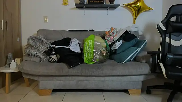 Snapshot of julian_wallace chatting on October 2, 2025, 4:25 pm julian wallace online show from October 2, 2025, 4:25 pm