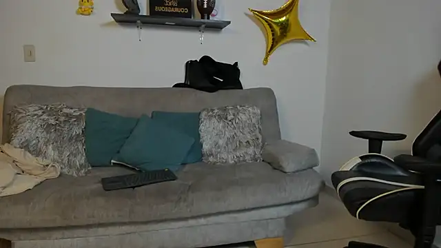 Snapshot of julian_wallace chatting on January 8, 2026, 8:44 pm julian wallace online show from January 8, 2026, 8:44 pm