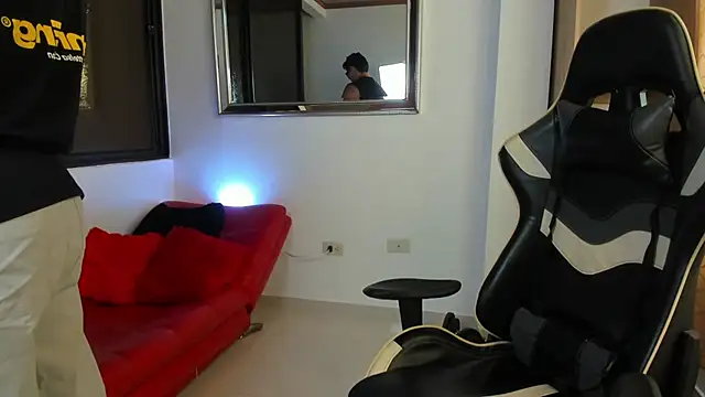 julian wallace online show from March 6, 2026, 4:36 pm