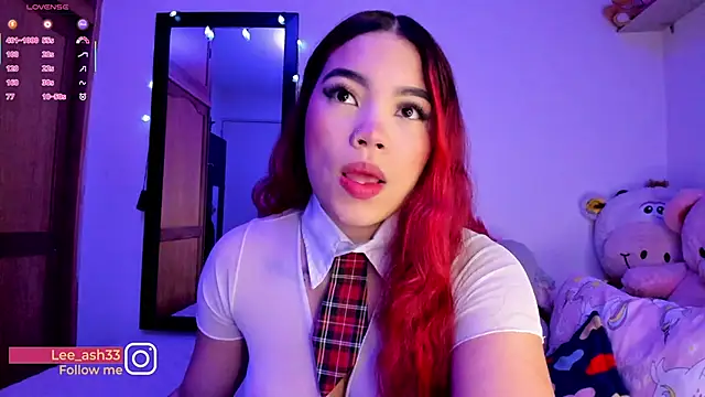 Lee Ash online show from October 29, 2025, 9:55 am