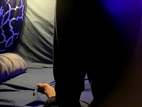 Snapshot of BigMac1596 chatting on October 11, 2025, 1:42 pm BigMac1596 online show from October 11, 2025, 1:42 pm