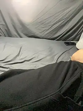 Snapshot of BigMac1596 chatting on December 19, 2025, 12:45 pm BigMac1596 online show from December 19, 2025, 12:45 pm