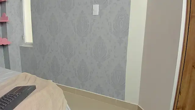 MaddyCute4u online show from February 21, 2025, 2:38 pm