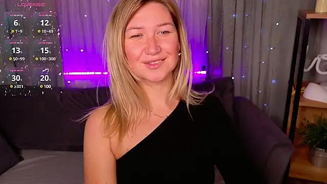 MilaBott online show from February 1, 2025, 3:39 pm