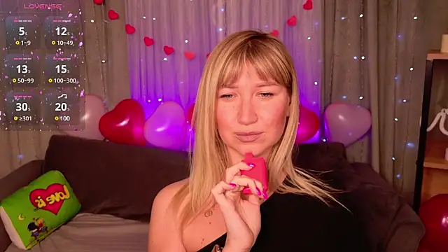 MilaBott online show from February 10, 2025, 6:56 pm