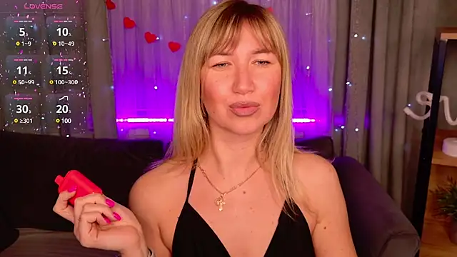 MilaBott online show from February 17, 2025, 10:25 pm