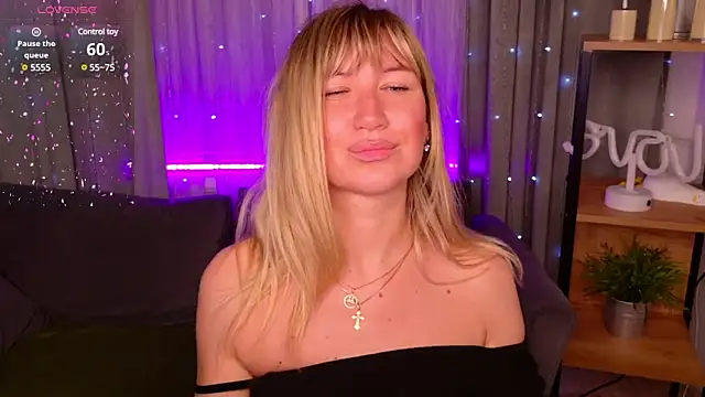 MilaBott online show from February 27, 2025, 2:32 am