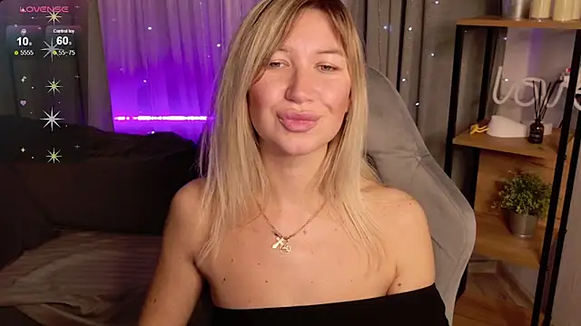 MilaBott online show from October 11, 2025, 8:40 pm