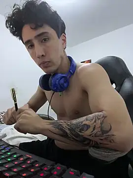 gojo satoru 18 online show from December 23, 2025, 4:21 am