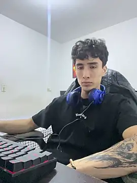 gojo satoru 18 online show from February 2, 2026, 9:02 pm