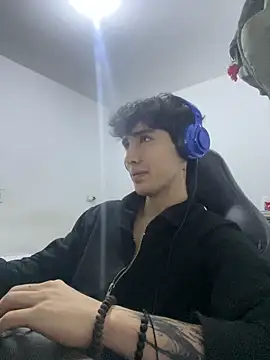 gojo satoru 18 online show from April 23, 2026, 2:02 am