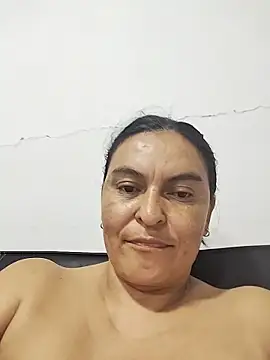 Horny-Mommy-Dirty online show from October 28, 2025, 3:43 am